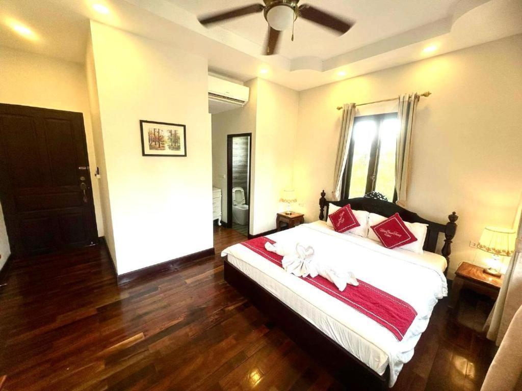 Villa Bouathong Hotels Luang Prabang Exterior foto