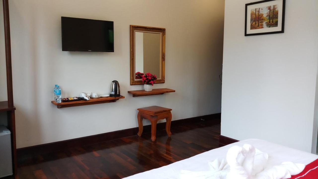 Villa Bouathong Hotels Luang Prabang Exterior foto